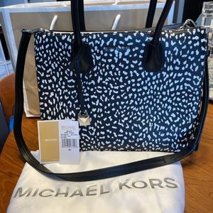 Michael Kors Mercer Leather tote in saffiano leather